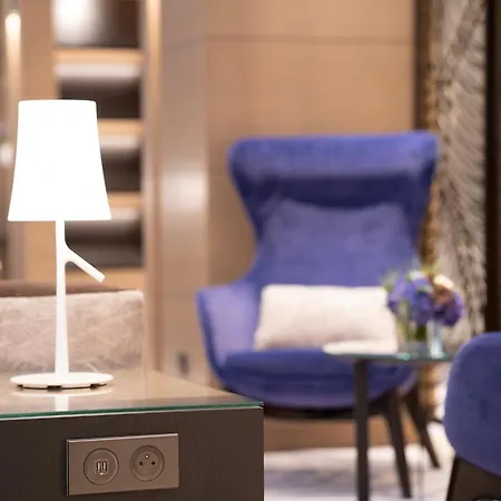 Garden-elysee Hotel 4*