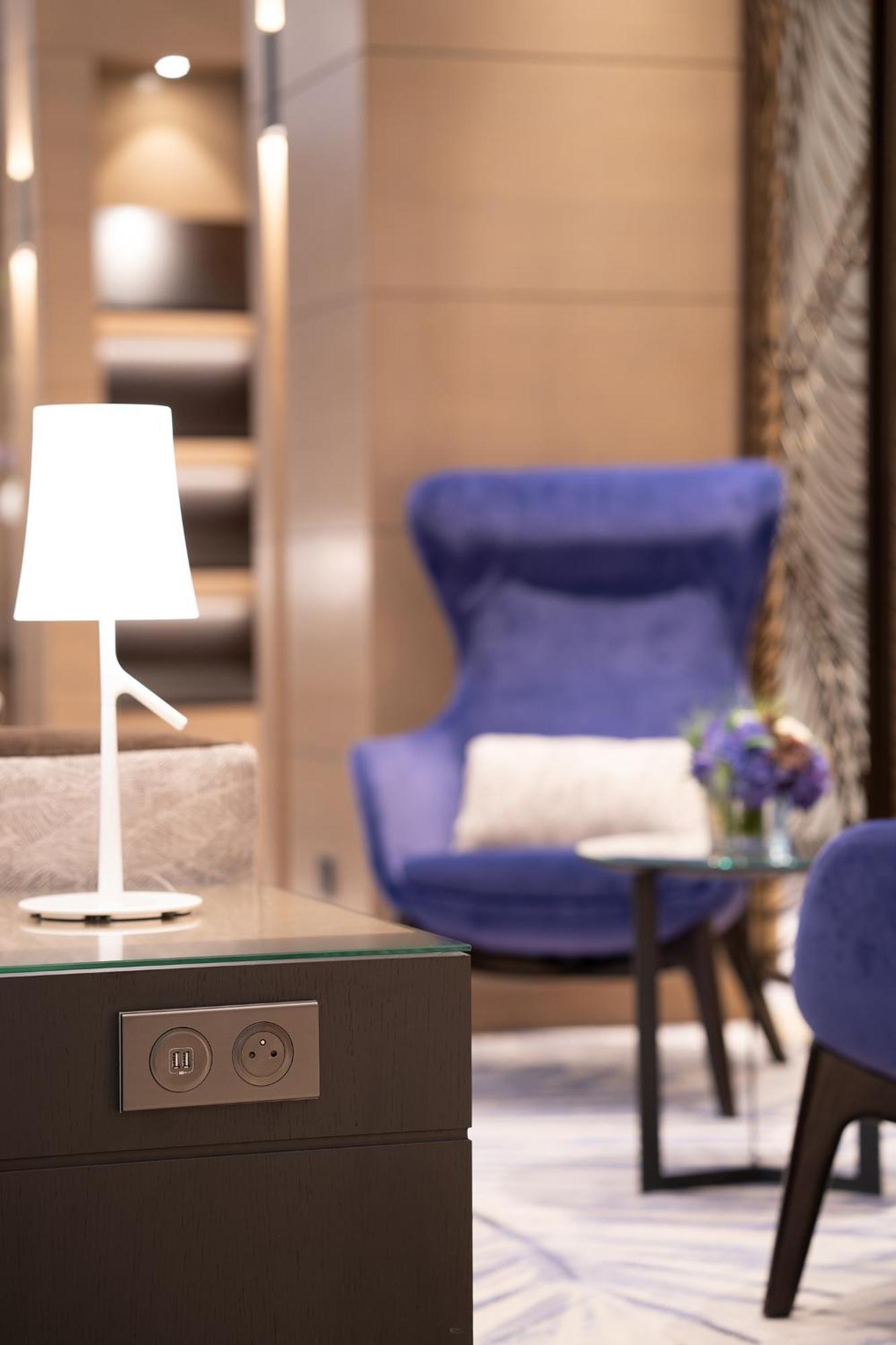 Garden-elysee Hotel 4*